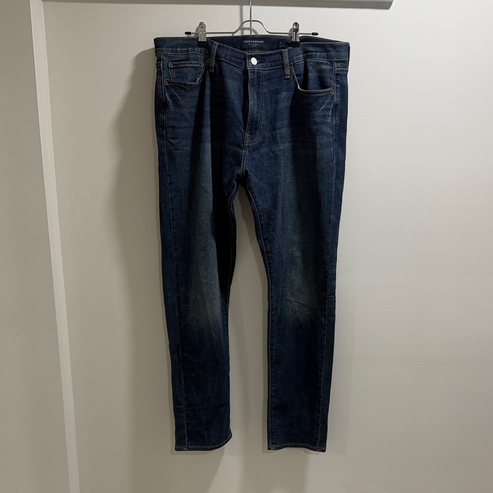 LuckyBrand 410 Athletic Slim 36x32 Blue Jeans